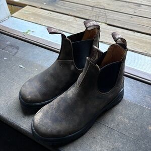 Blundstone Size 8.5 Rustic Brown Leather Lug Sole Chelsea Boots Pull On P6-21